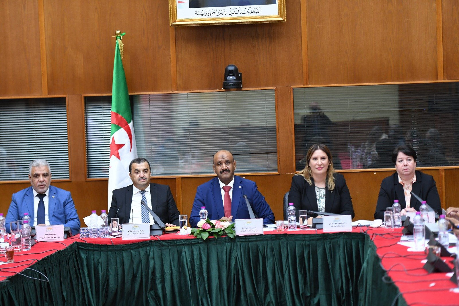 عرقاب يستعرض ميزانية قطاع المحروقات والمناجم لعام 2026 أمام لجنة المالية والميزانية