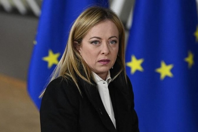 جورجيا ميلوني تحل بالجزائر