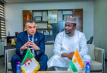 نيامي تسعى للاستفادة من التجربة الجزائرية في قطاع البريد والمواصلات