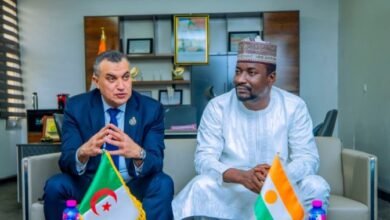 نيامي تسعى للاستفادة من التجربة الجزائرية في قطاع البريد والمواصلات