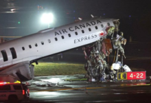 وفاة طيار ومساعده في تصادم طائرة ومركبة إطفاء بنيويورك