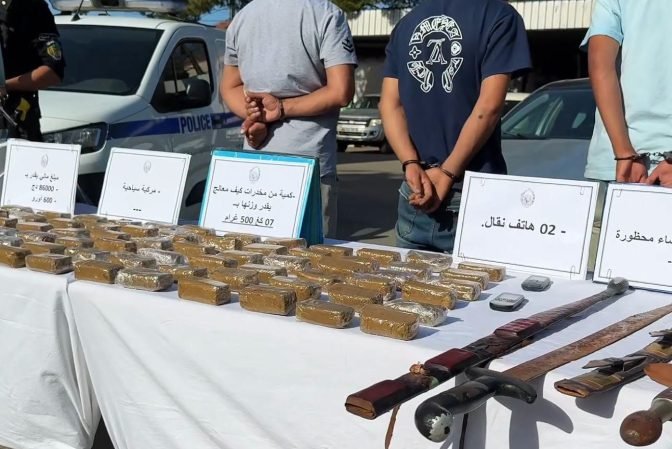 الإطاحة بشبكتين إجراميتين وحجز 13 كلغ من الكيف بالعاصمة