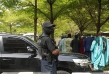 نيجيريا تُحاكم مئات من عناصر الجماعات المسلحة في إطار حملة قمع التمرد