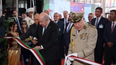 الرئيس تبون يزور أجنحة المؤسسات الوطنية والأجنبية بمعرض الجزائر الدولي