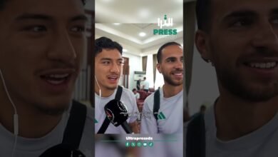 🎥شاهد بالفيديو ... إبراهيم مازة 🇩🇿 بابتسامته المعتادة يمازح زروقي في حوار طريف 🤣