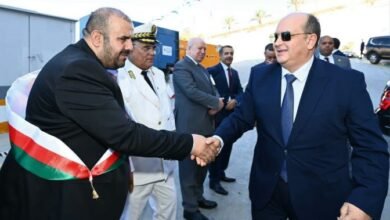الوزير الأول يشرف على توقيع اتفاقيتين جديدتين لدعم الصناعة الوطنية