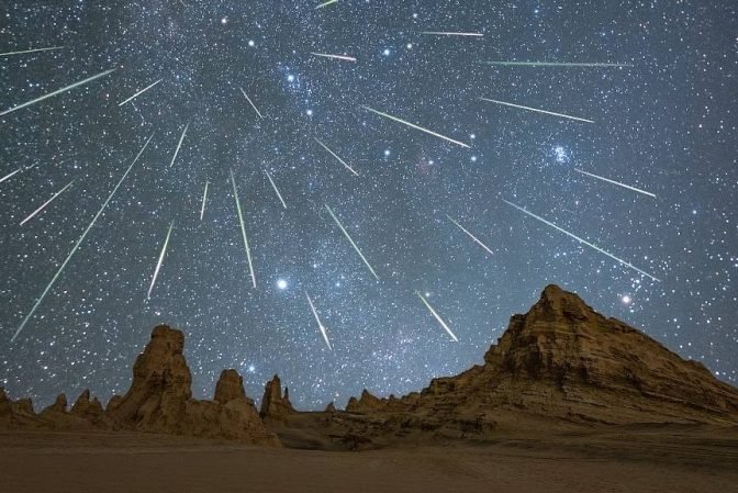 بعد الظاهرة الفلكية.. الجزائر على موعد مع عرض سماوي مميز