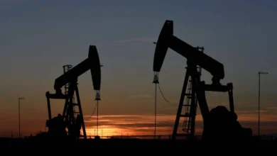 النفط يلامس 90 دولاراً مع تزايد المخاوف بشأن الإمدادات في الشرق الأوسط