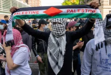 طلاب وموظفون فلسطينيون يقاضون جامعة كولومبيا بتهمة التمييز ضدهم