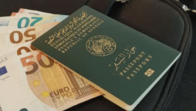 وزارة المالية تنفي مراجعة إجراءات منحة السفر
